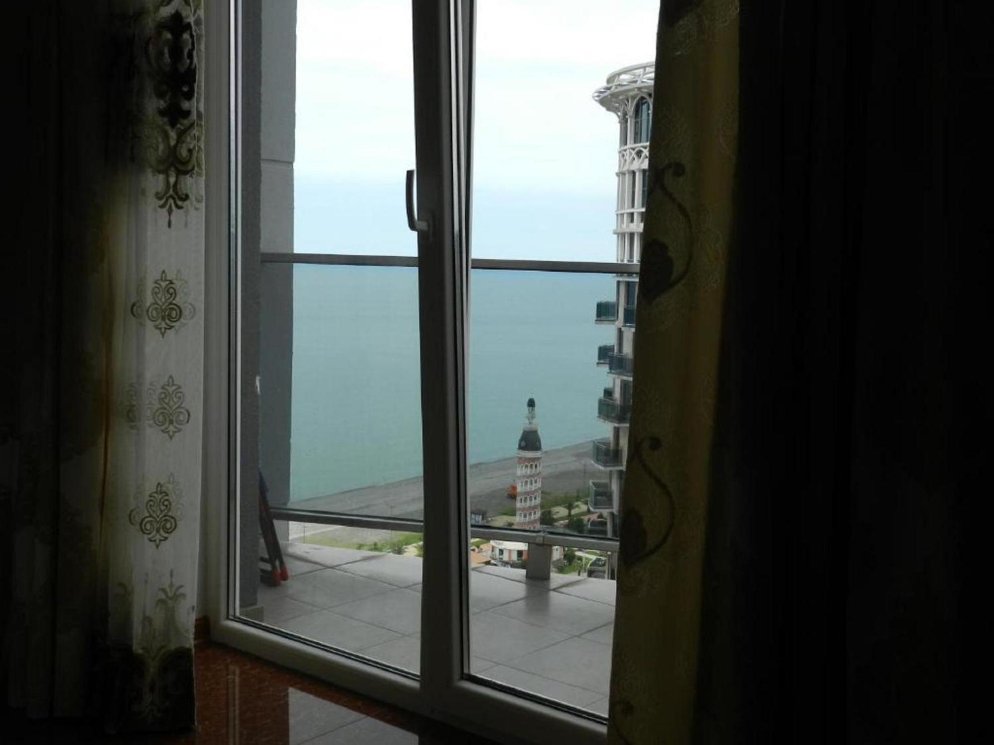 Apart Hotel Black Sea Towers Batumi Exterior photo