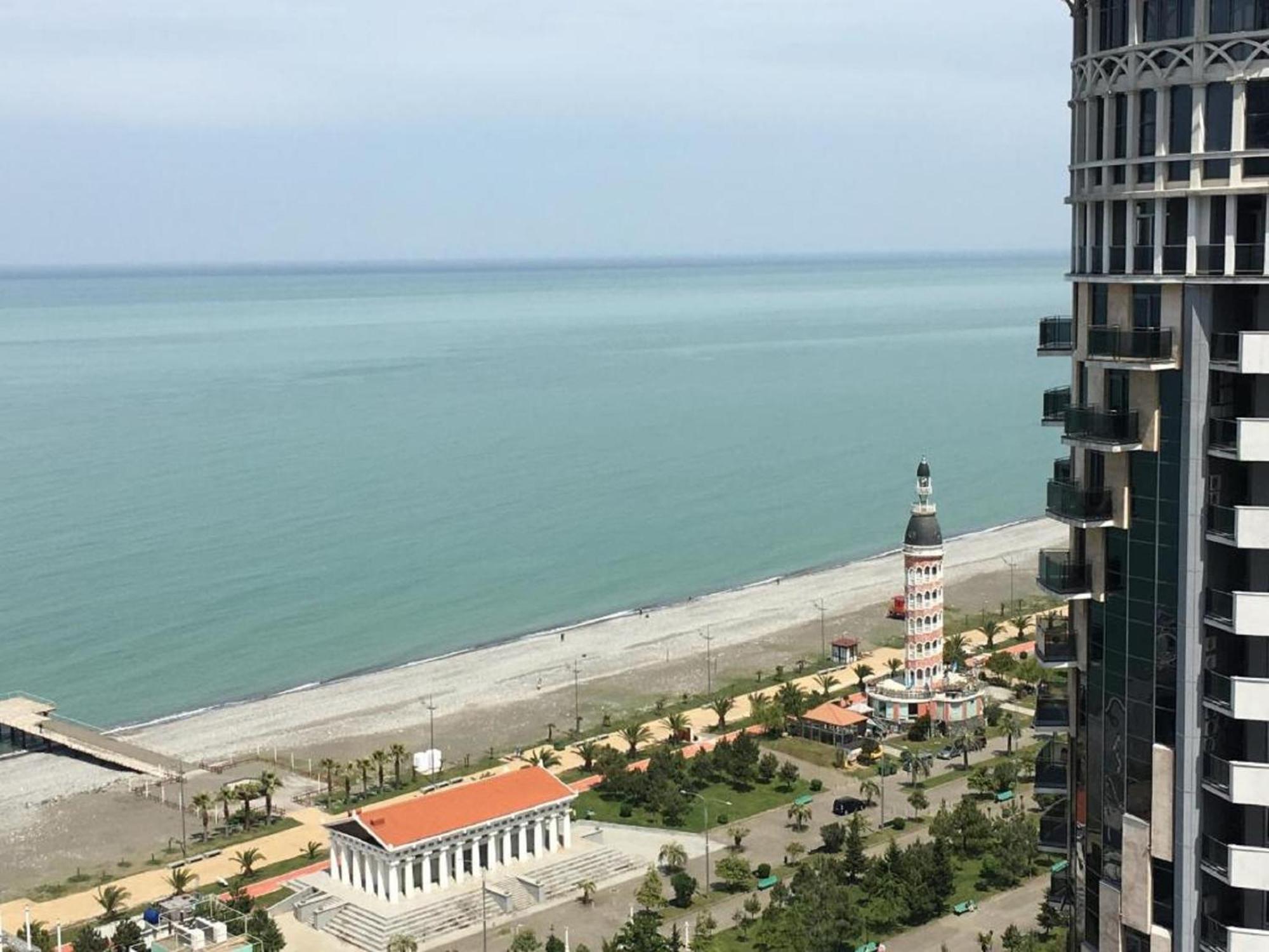 Apart Hotel Black Sea Towers Batumi Exterior photo