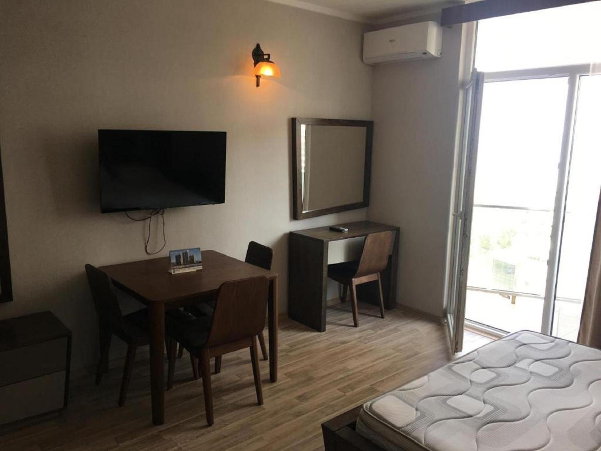 Apart Hotel Black Sea Towers Batumi Exterior photo