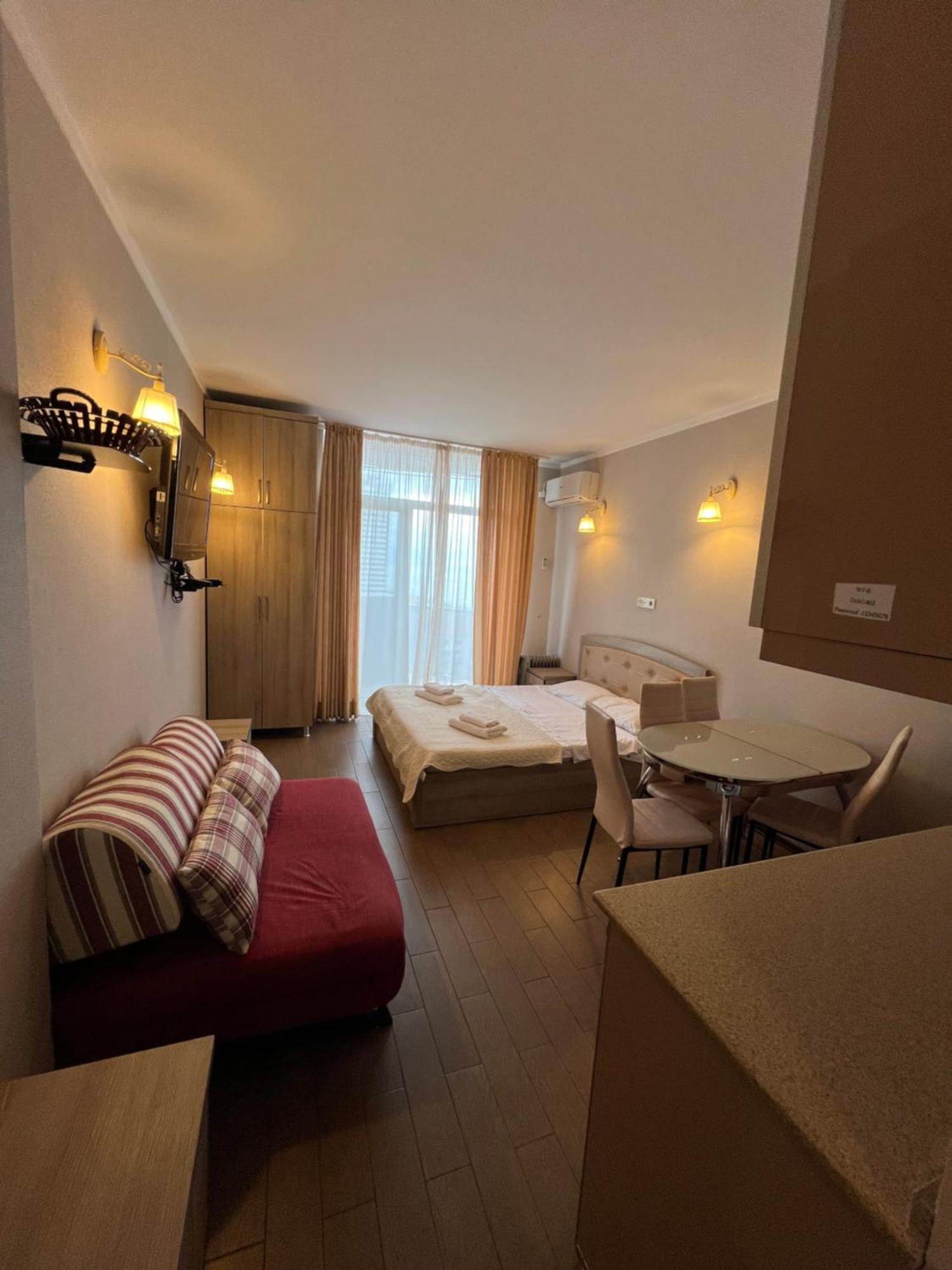 Apart Hotel Black Sea Towers Batumi Exterior photo