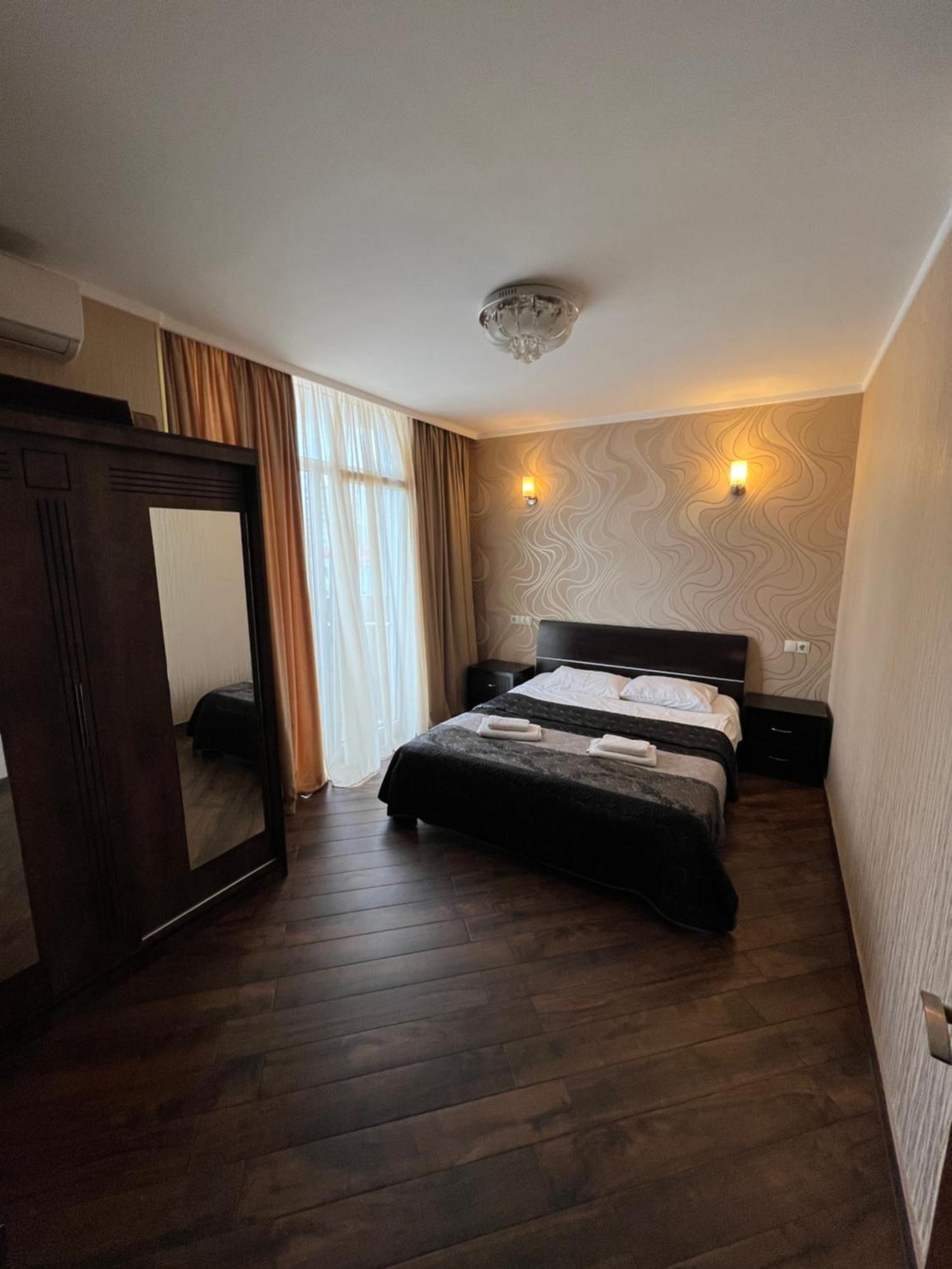 Apart Hotel Black Sea Towers Batumi Exterior photo